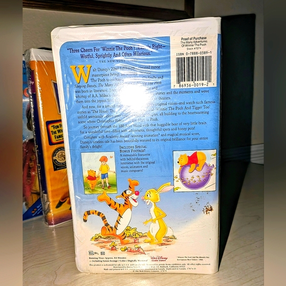 The Many Adventures of Winnie the Pooh (VHS, 1996) - Picture 2 of 2